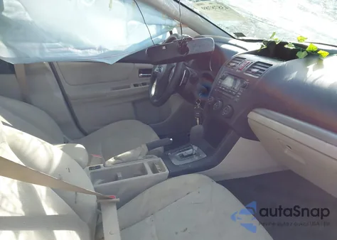 2014 Subaru Xv Crosstrek 2.0I Premium z USA, uszkodzony, nr VIN JF2GPACC9E8287757